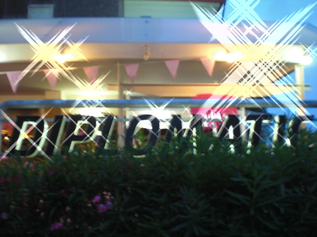 Hotel Diplomatic Riccione Exterior foto