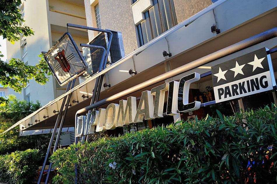 Hotel Diplomatic Riccione Exterior foto